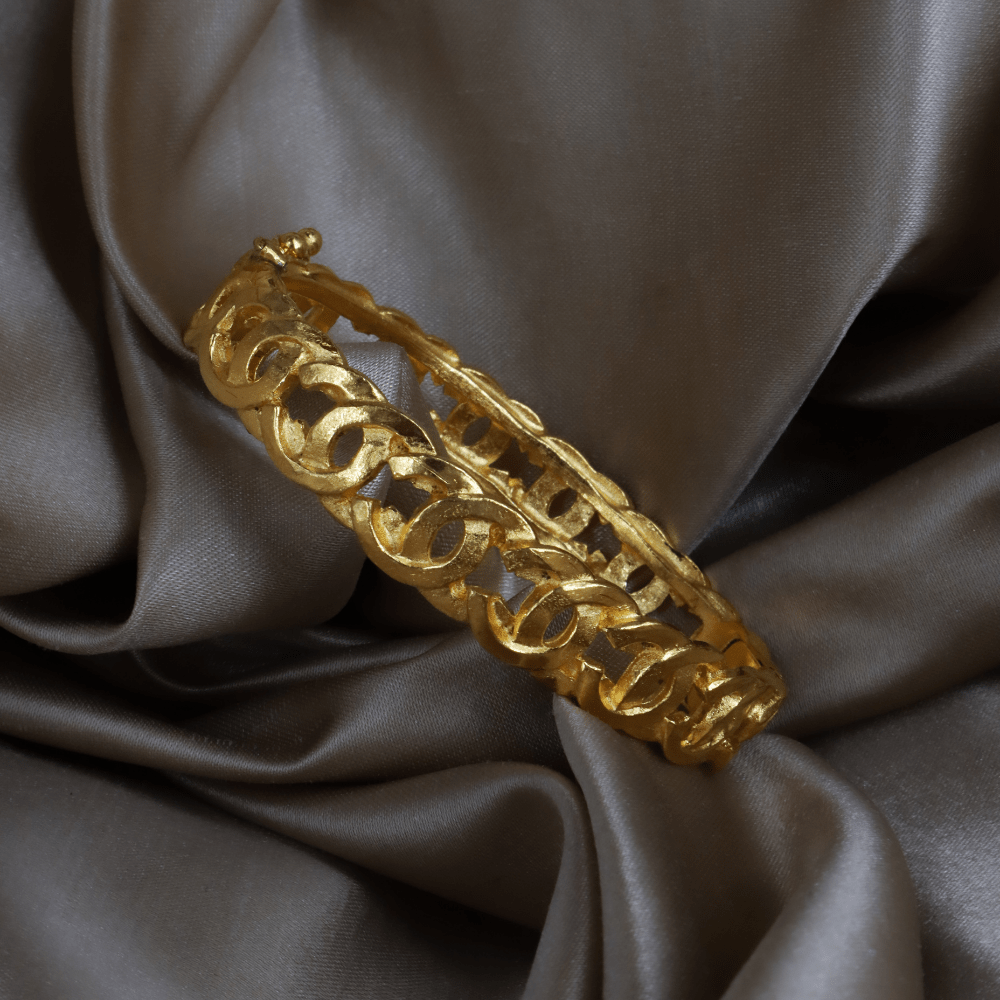 CHANEL CC Logo 金色鏈環手鐲｜附原盒 ｜ 1996年款收藏級 | 全網唯一款 - Vintasy
