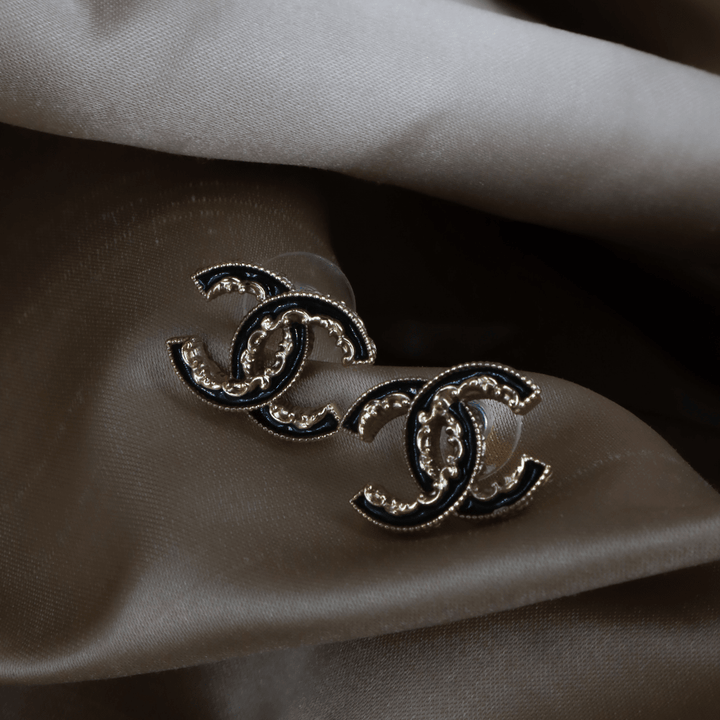 CHANEL 經典造型收藏級COCO雙C耳環｜2013年款 - Vintasy