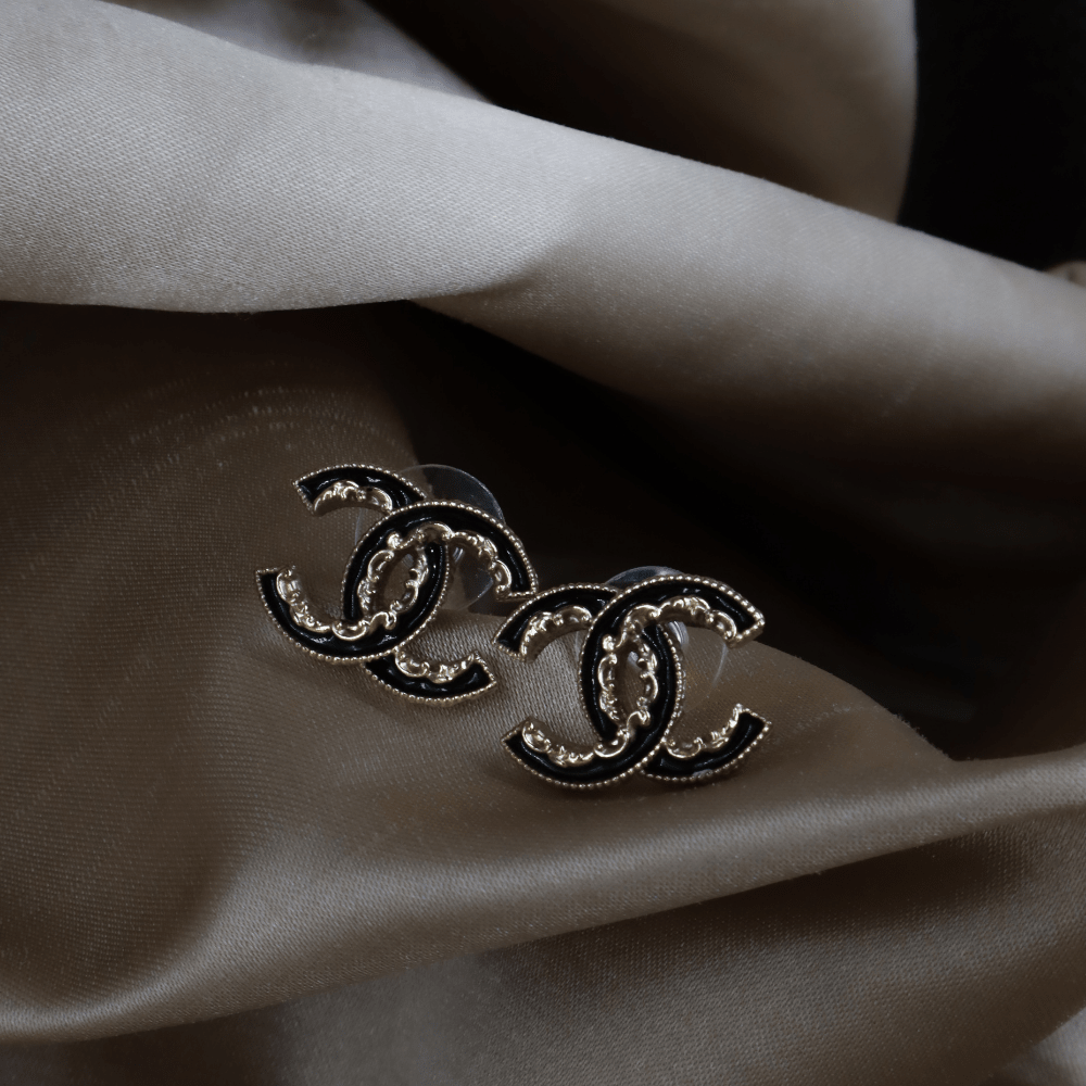 CHANEL 經典造型收藏級COCO雙C耳環｜2013年款 - Vintasy