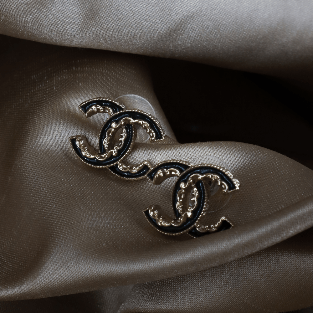 CHANEL 經典造型收藏級COCO雙C耳環｜2013年款 - Vintasy