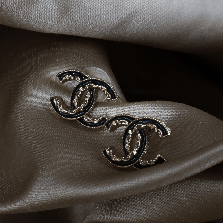 CHANEL 經典造型收藏級COCO雙C耳環｜2013年款 - Vintasy