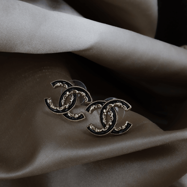 CHANEL 經典造型收藏級COCO雙C耳環｜2013年款 - Vintasy