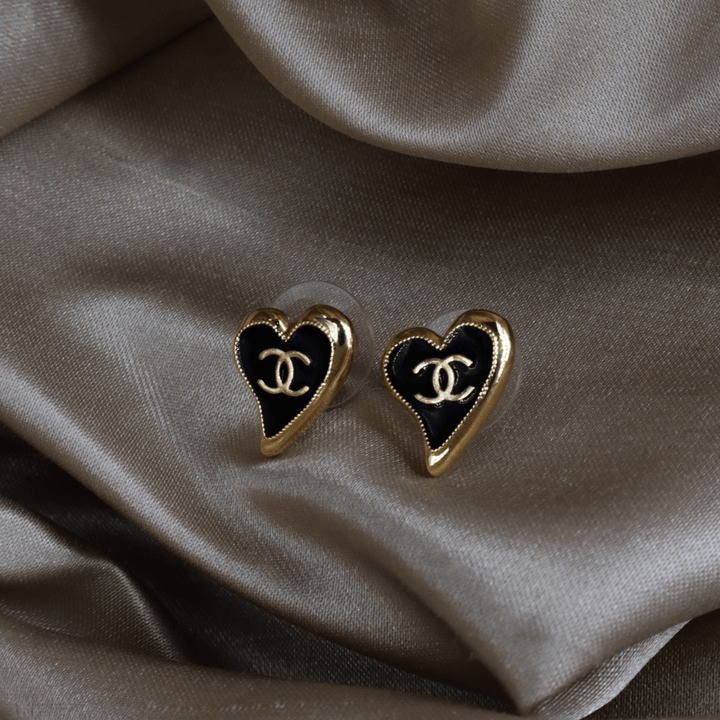 CHANEL Heart CC Earrings | A22 系列 ｜極罕心心 - Vintasy