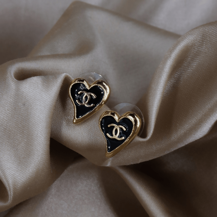 CHANEL Heart CC Earrings | A22 系列 ｜極罕心心 - Vintasy