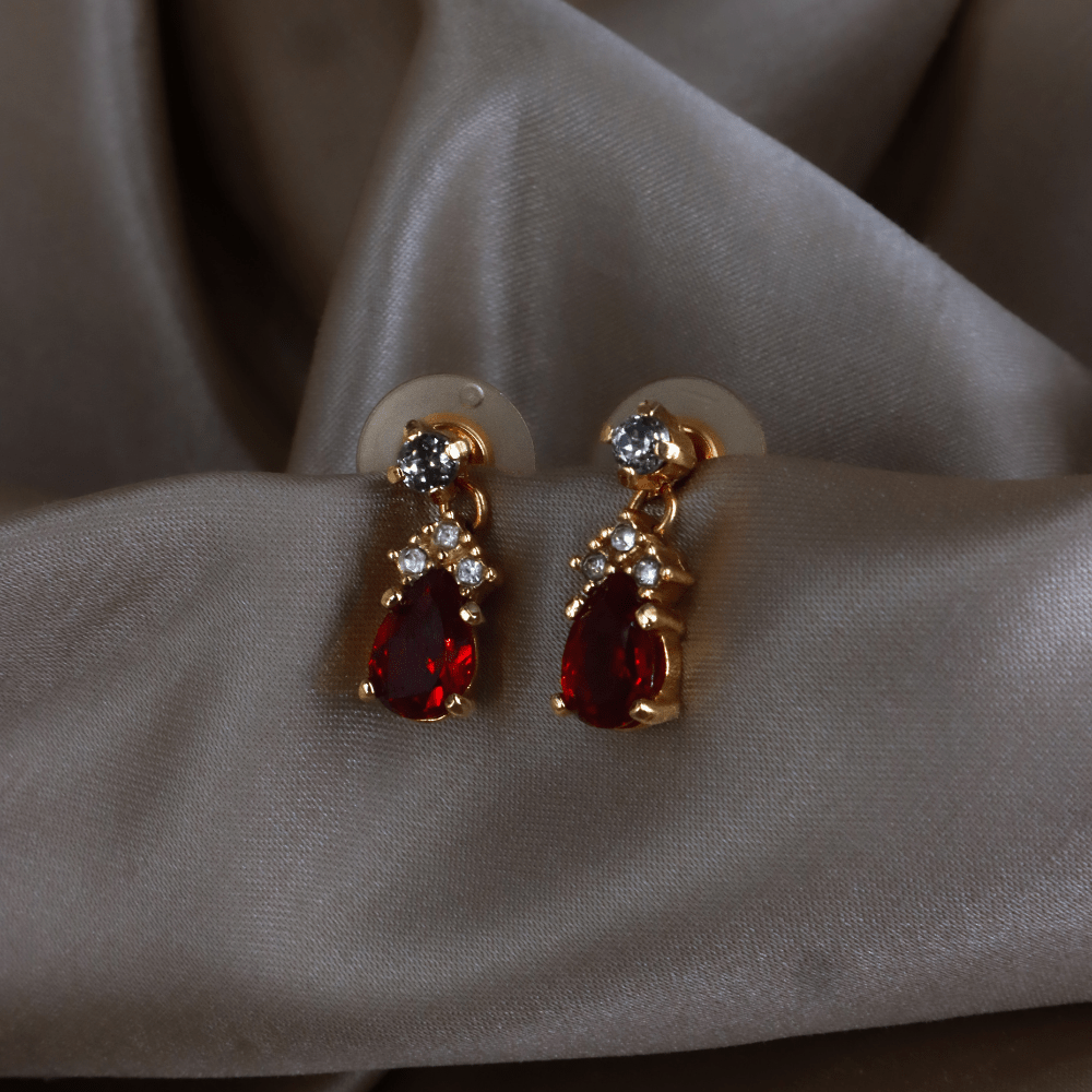 CHRISTIAN DIOR 1990s 金色紅寶石水鑽垂墜耳環（Ruby Teardrop Crystal款） - Vintasy耳環