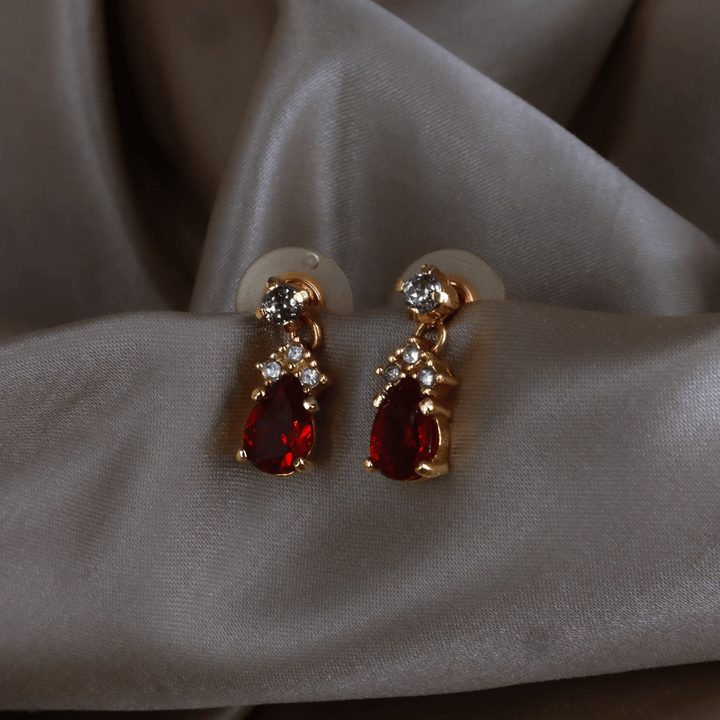 CHRISTIAN DIOR 1990s 金色紅寶石水鑽垂墜耳環（Ruby Teardrop Crystal款） - Vintasy耳環