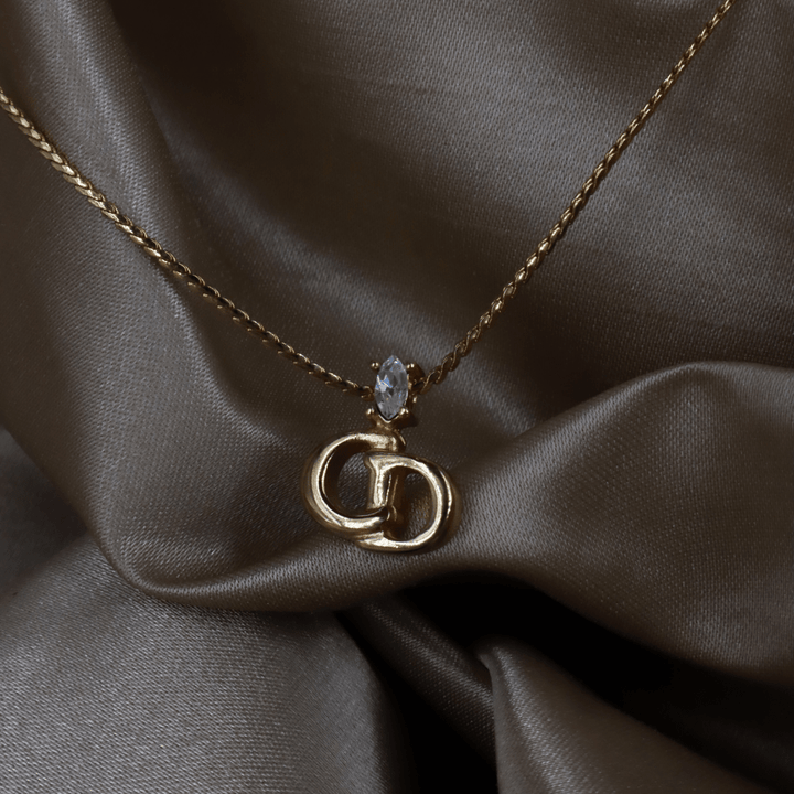 CHRISTIAN DIOR 貓眼閃石吊墜項鏈 | 經典1990年代款式 - Vintasy項鏈