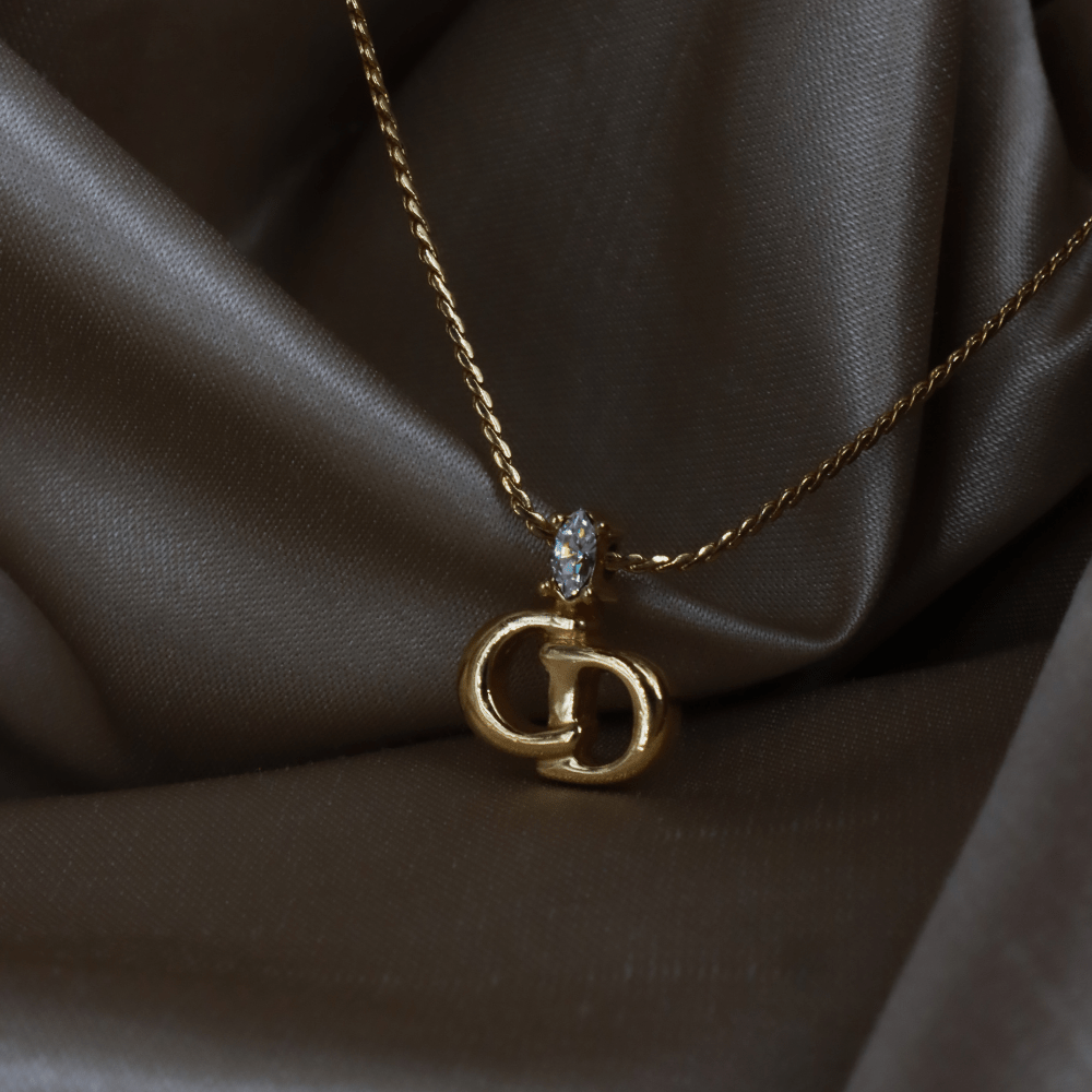 CHRISTIAN DIOR 貓眼閃石吊墜項鏈 | 經典1990年代款式 - Vintasy項鏈