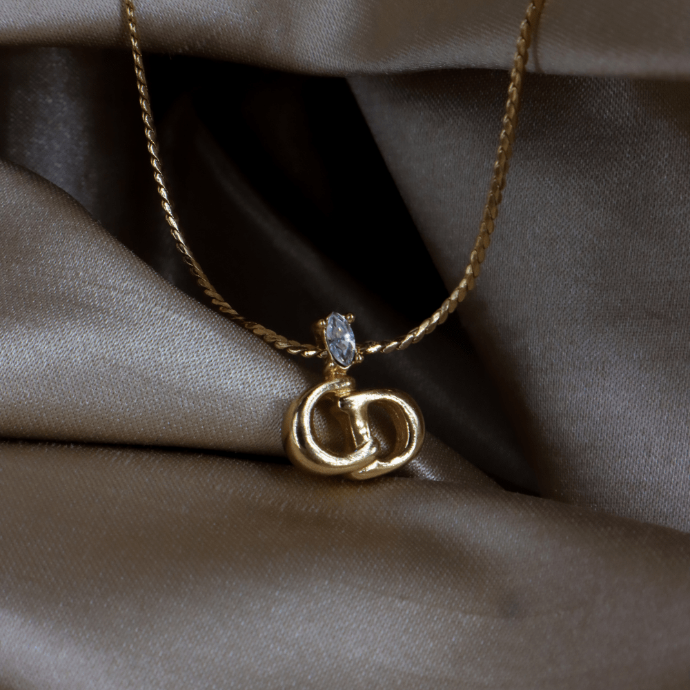 CHRISTIAN DIOR 貓眼閃石吊墜項鏈 | 經典1990年代款式 - Vintasy項鏈