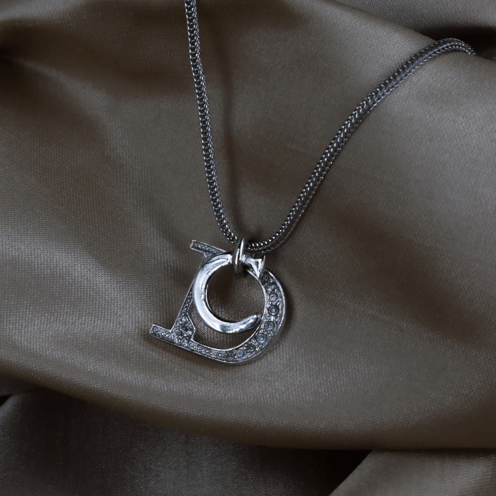 CHRISTIAN DIOR 閃石鎖骨項鏈｜BLACK PINK JISOO 同款！ - Vintasy