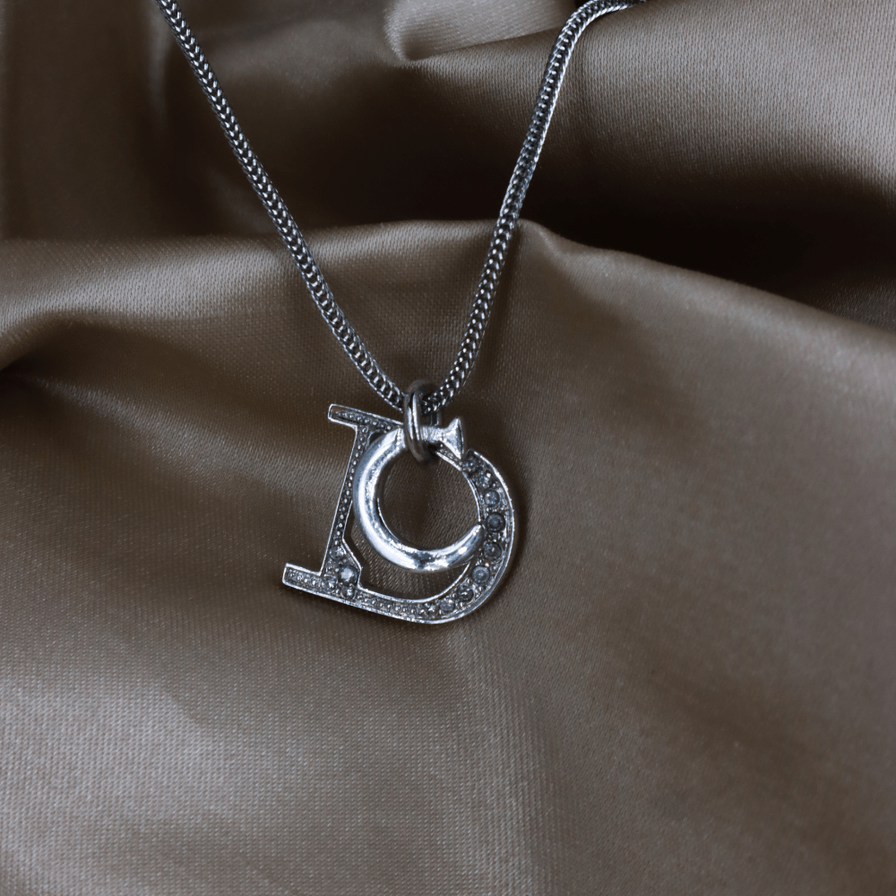 CHRISTIAN DIOR 閃石鎖骨項鏈｜BLACK PINK JISOO 同款！ - Vintasy