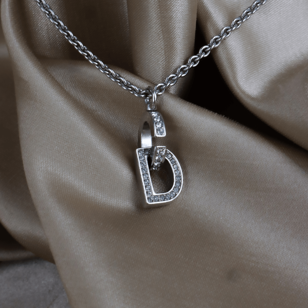 CHRISTIAN DIOR C D字滿鑽吊墜項鏈 | 近年款 未使用級 - Vintasy