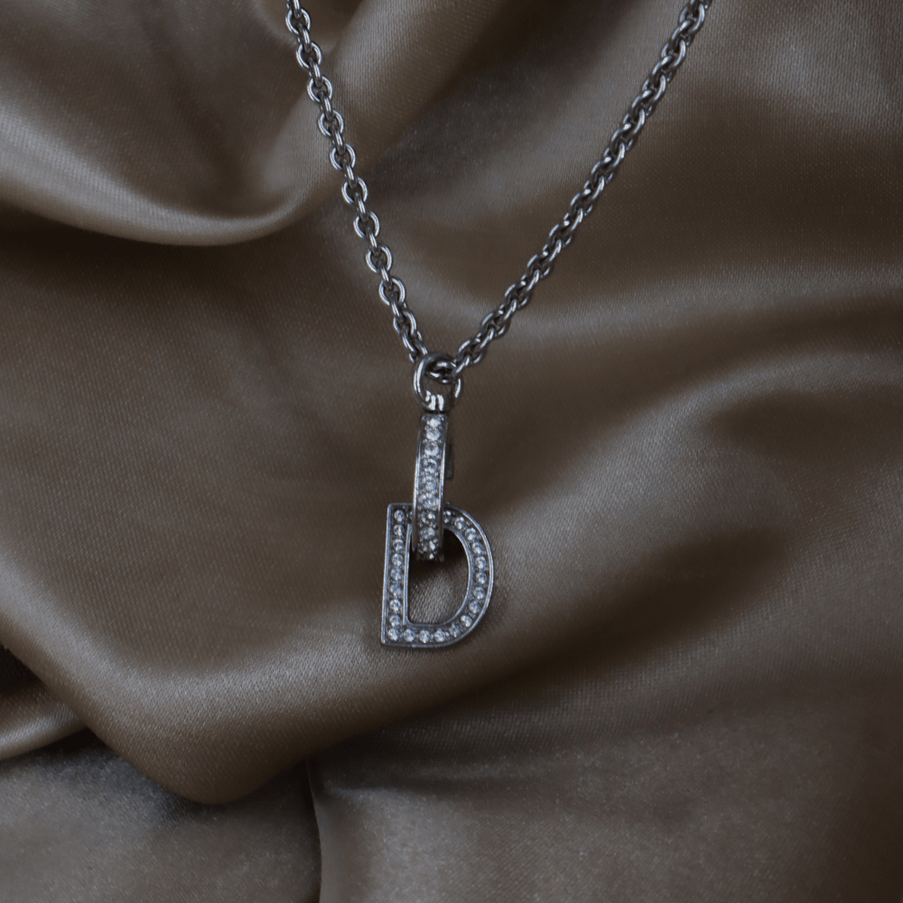 CHRISTIAN DIOR C D字滿鑽吊墜項鏈 | 近年款 未使用級 - Vintasy