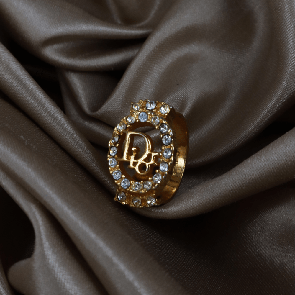 CHRISTIAN DIOR 金色 CD 圓型閃石戒指 ｜1990年代 全網只有一款 - Vintasy項鏈