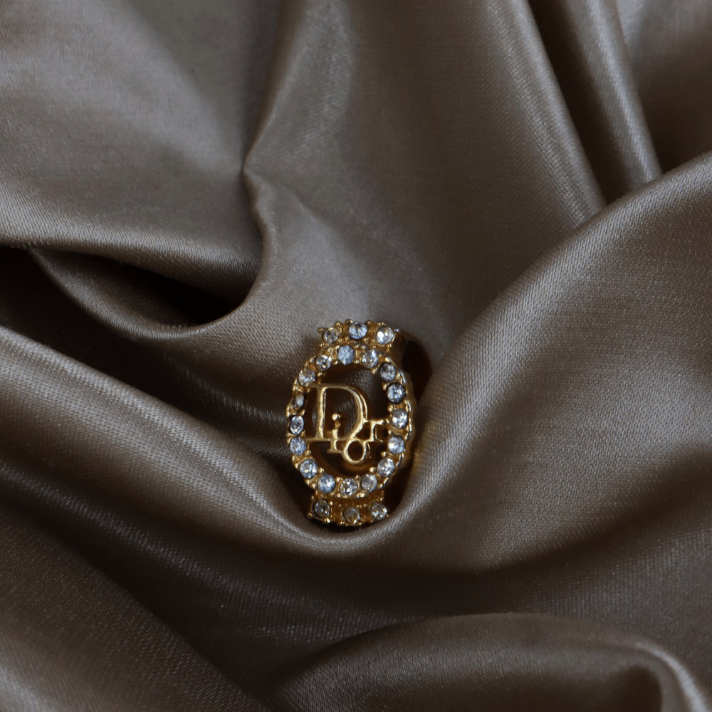 CHRISTIAN DIOR 金色 CD 圓型閃石戒指 ｜1990年代 全網只有一款 - Vintasy項鏈