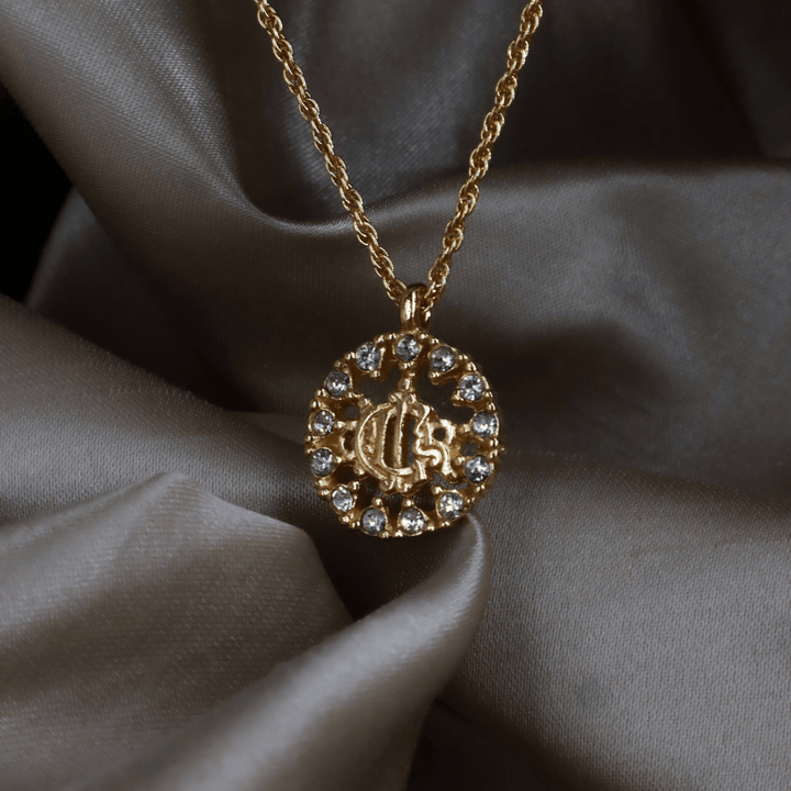 CHRISTIAN DIOR CD Logo 圓牌項鏈（金色）｜1990年代 ｜｜VINTASY 中古美品 ｜ 香港最大型中古首飾收藏店｜ DIOR ｜ 項鏈
