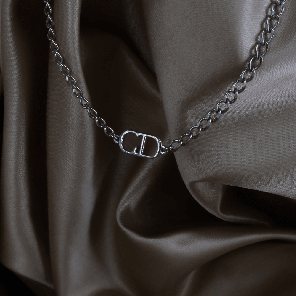 CHRISTIAN DIOR CD Logo 鎖骨鏈（銀色）｜2000年代 ｜｜VINTASY 中古美品 ｜ 香港最大型中古首飾收藏店｜ dior ｜ 項鏈