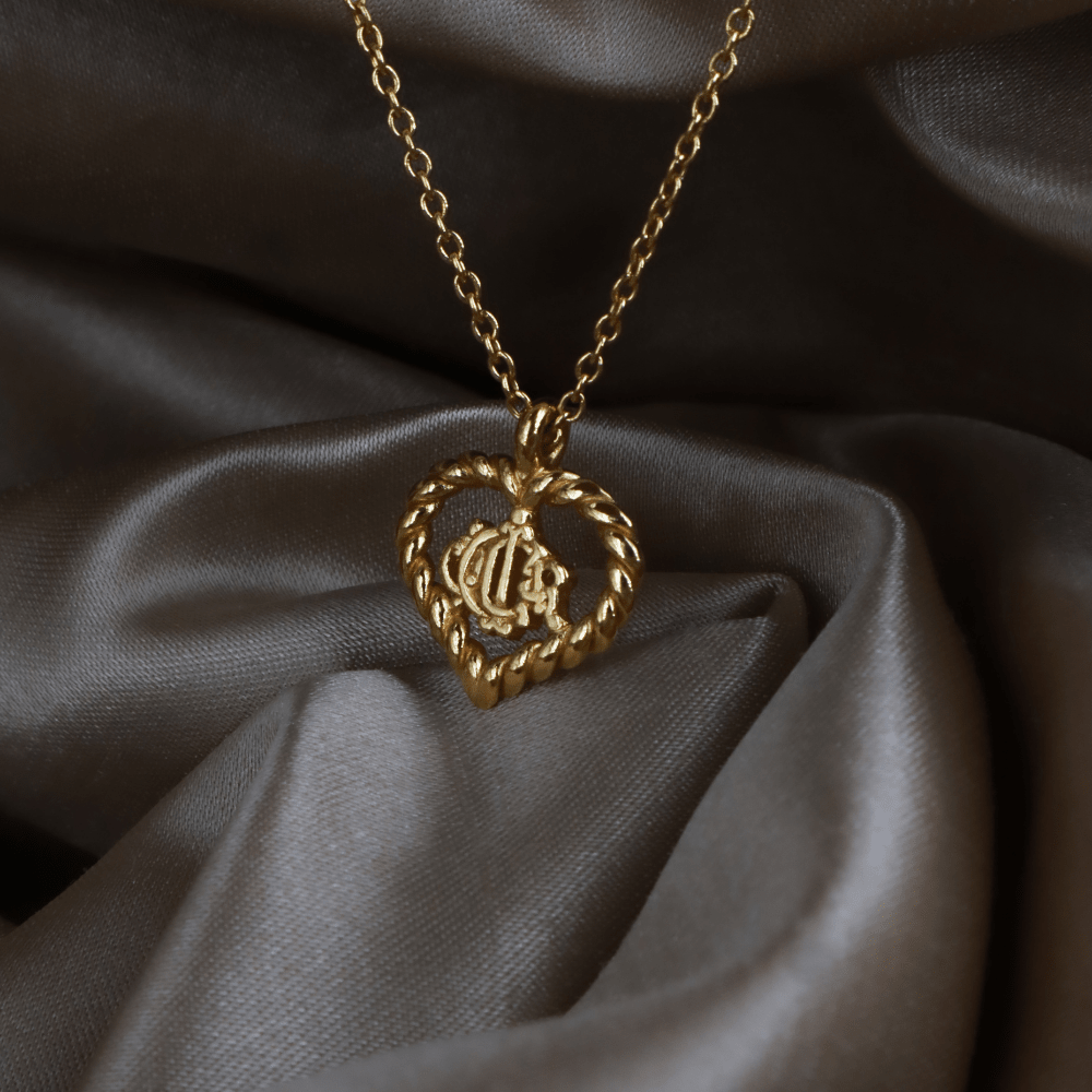 CHRISTIAN DIOR 金色愛心馬車 CD Logo 項鏈（Heart Logo Pendant款）｜1990年代經典 - Vintasy項鏈
