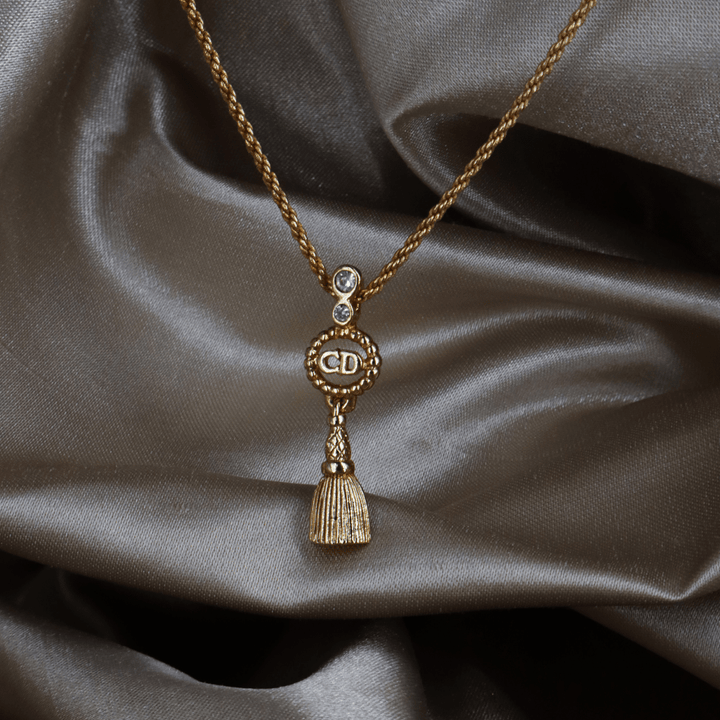 CHRISTIAN DIOR CD Tassel 吊墜項鏈（金色）｜1990年代 ｜｜VINTASY 中古美品 ｜ 香港最大型中古首飾收藏店｜ dior ｜ 項鏈
