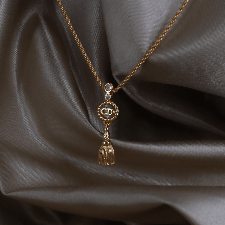 CHRISTIAN DIOR CD Tassel 吊墜項鏈（金色）｜1990年代 ｜｜VINTASY 中古美品 ｜ 香港最大型中古首飾收藏店｜ dior ｜ 項鏈