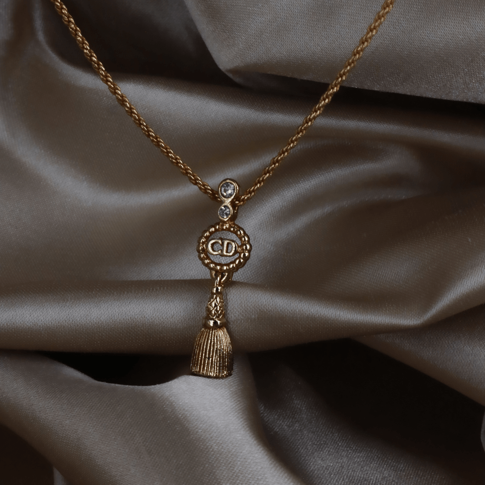 CHRISTIAN DIOR CD Tassel 吊墜項鏈（金色）｜1990年代 ｜｜VINTASY 中古美品 ｜ 香港最大型中古首飾收藏店｜ dior ｜ 項鏈