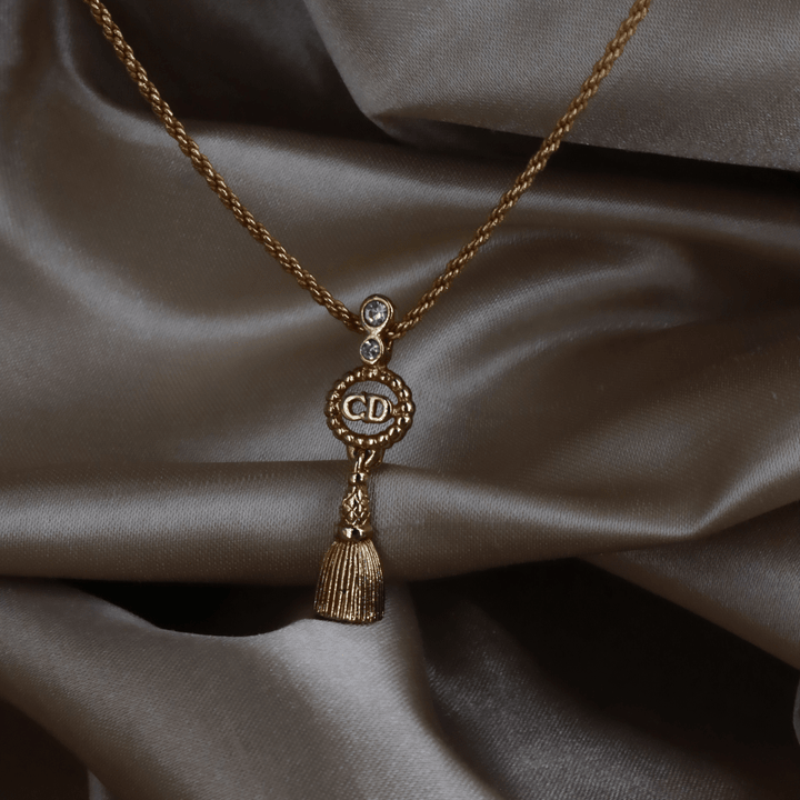 CHRISTIAN DIOR CD Tassel 吊墜項鏈（金色）｜1990年代 ｜｜VINTASY 中古美品 ｜ 香港最大型中古首飾收藏店｜ dior ｜ 項鏈