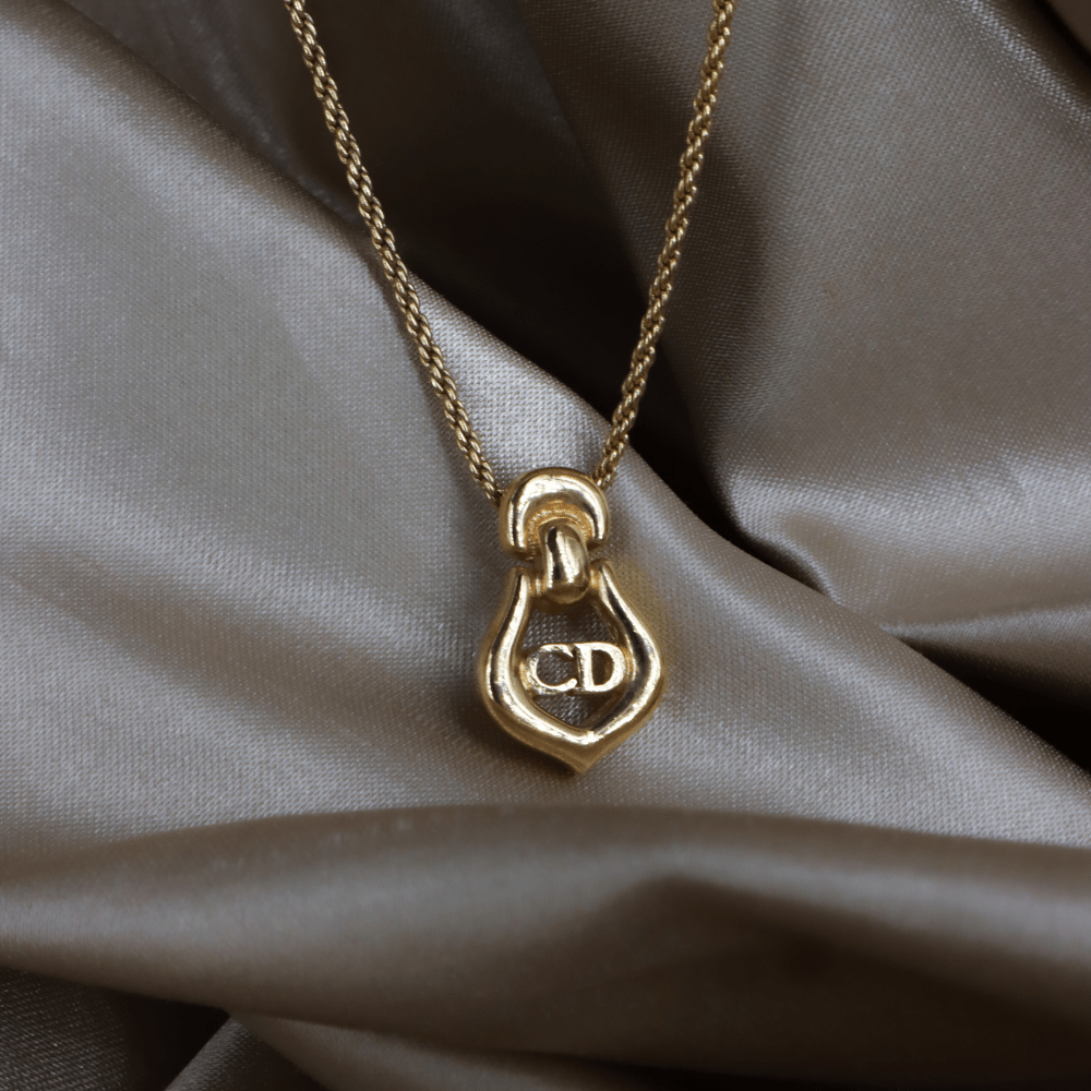 CHRISTIAN DIOR CD 吊墜項鏈（金色經典款）｜未使用級美品 - Vintasy項鏈