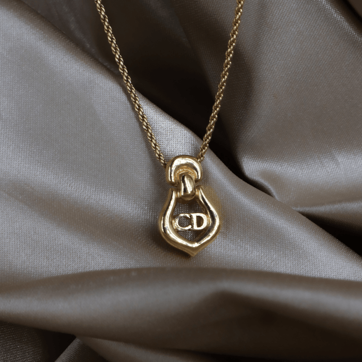 CHRISTIAN DIOR CD 吊墜項鏈（金色經典款）｜未使用級美品 - Vintasy項鏈