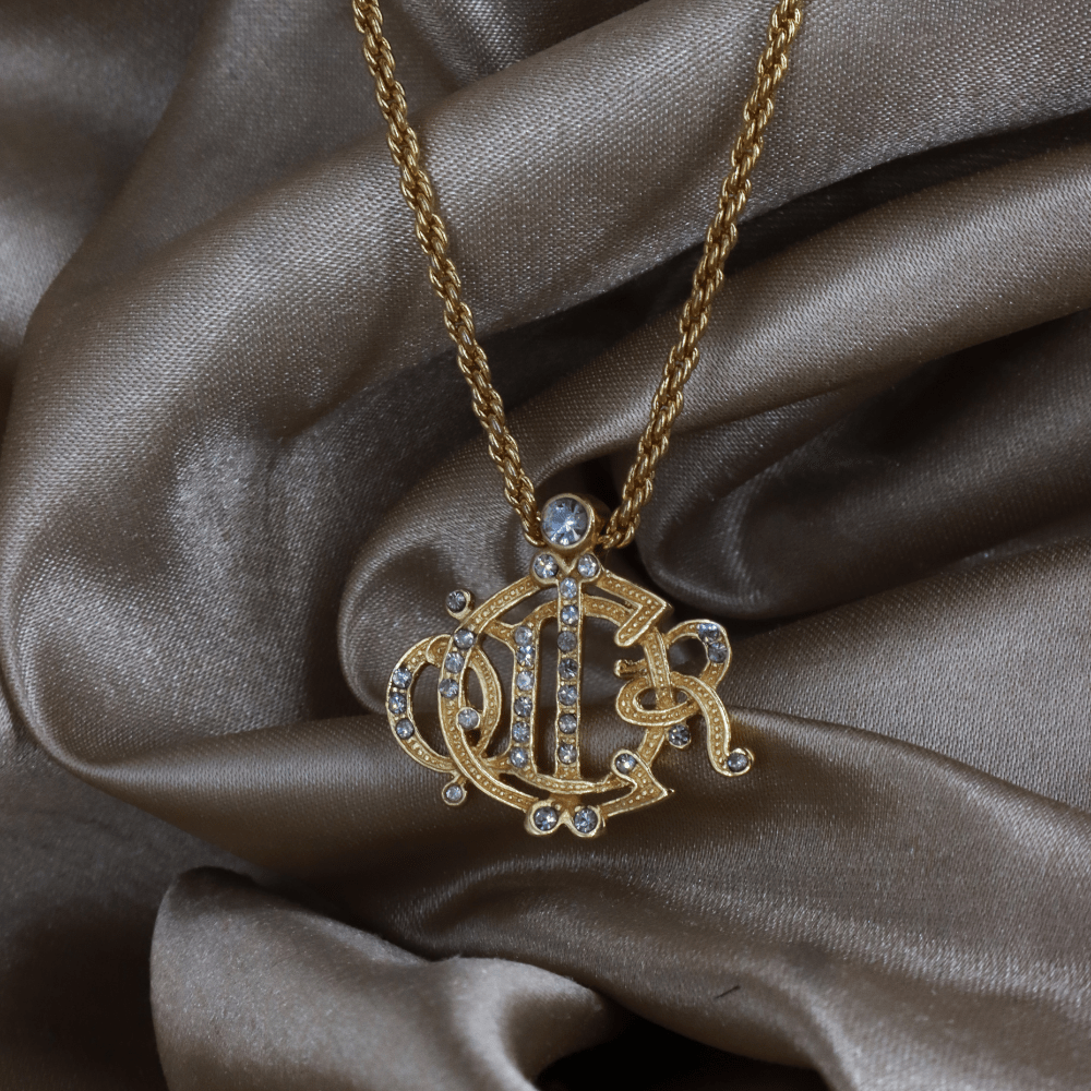 CHRISTIAN DIOR 華麗巴洛克水晶CD馬車吊墜項鏈｜未使用美品 - Vintasy項鏈