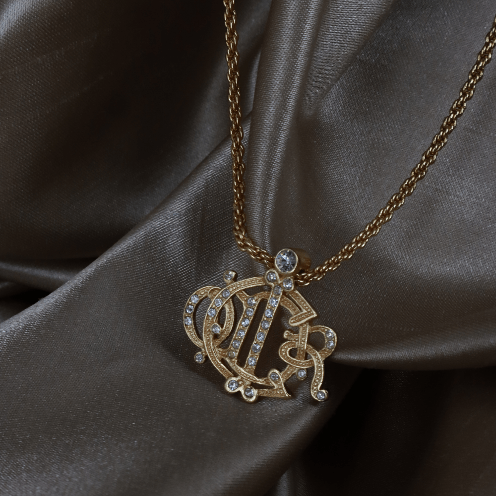 CHRISTIAN DIOR 華麗巴洛克水晶CD馬車吊墜項鏈｜未使用美品 - Vintasy項鏈