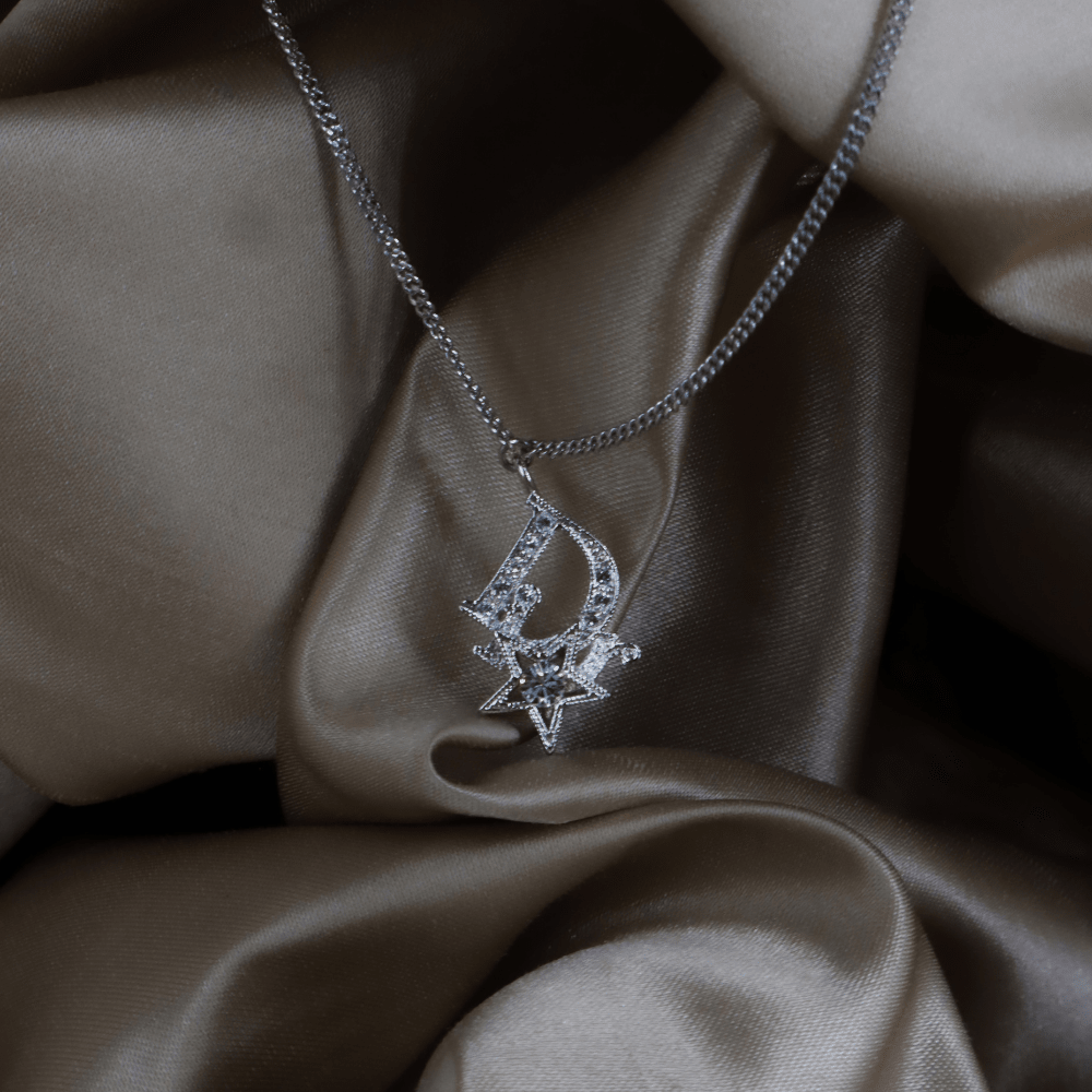 CHRISTIAN DIOR 星星水晶 D Logo 項鏈（銀色）｜2000年代 ｜｜VINTASY 中古美品 ｜ 香港最大型中古首飾收藏店｜ DIOR ｜ 項鏈