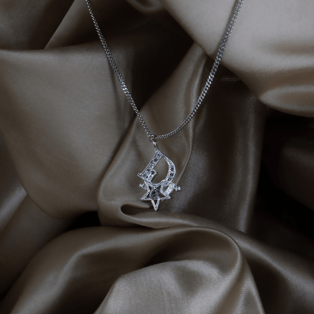 CHRISTIAN DIOR 星星水晶 D Logo 項鏈（銀色）｜2000年代 ｜｜VINTASY 中古美品 ｜ 香港最大型中古首飾收藏店｜ DIOR ｜ 項鏈