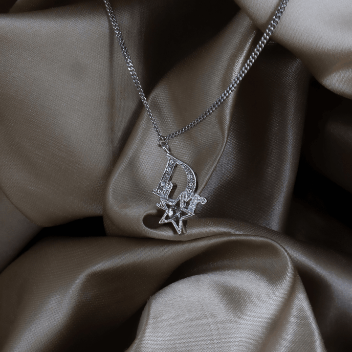 CHRISTIAN DIOR 星星水晶 D Logo 項鏈（銀色）｜2000年代 ｜｜VINTASY 中古美品 ｜ 香港最大型中古首飾收藏店｜ DIOR ｜ 項鏈