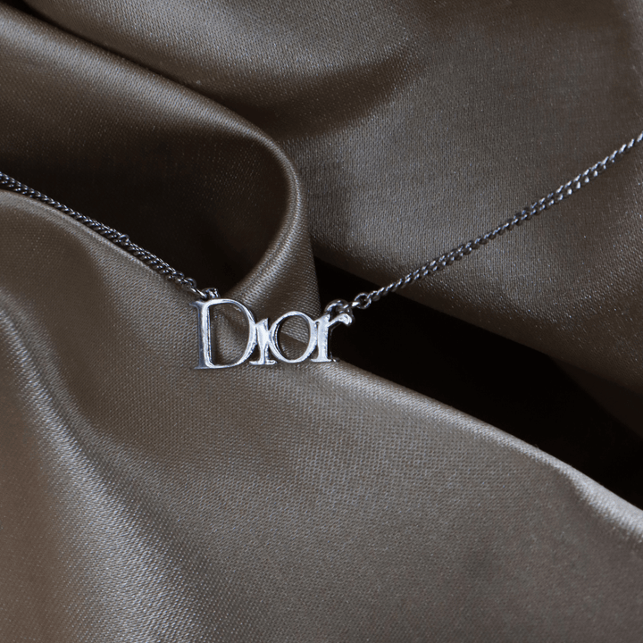 CHRISTIAN DIOR 銀色DIOR字母標誌項鏈 - Vintasy