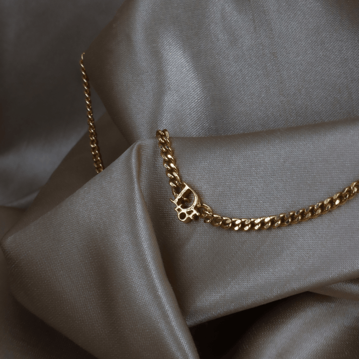 CHRISTIAN DIOR 極簡金色Logo項鏈 ｜1990年代極簡奢華 - Vintasy項鏈