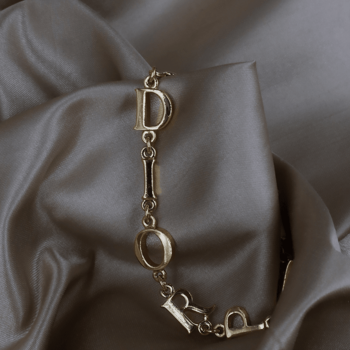 Christian Dior Logo字母手鏈（金色復古款）| 附原盒 未使用 - Vintasy手鏈