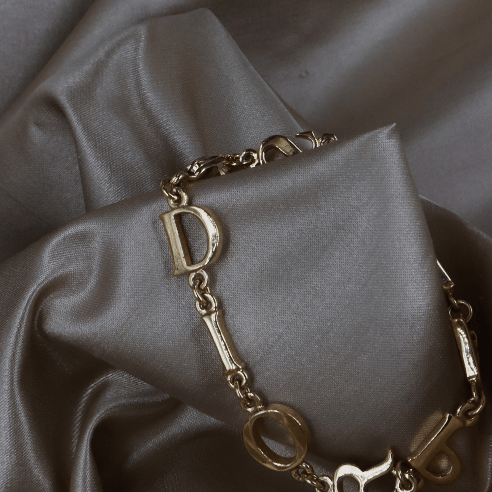 Christian Dior Logo字母手鏈（金色復古款）| 附原盒 未使用 - Vintasy手鏈