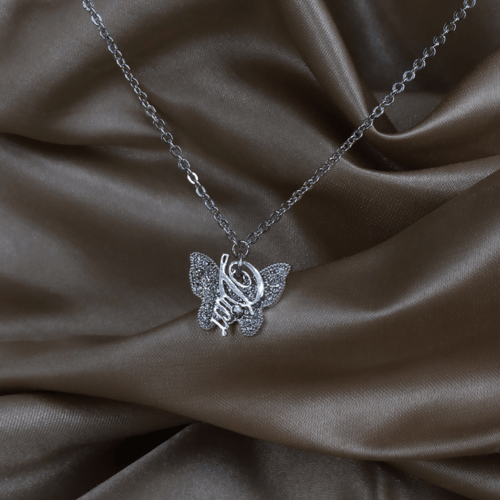 CHRISTIAN DIOR 蝴蝶銀色閃石Logo 項鏈 - Vintasy