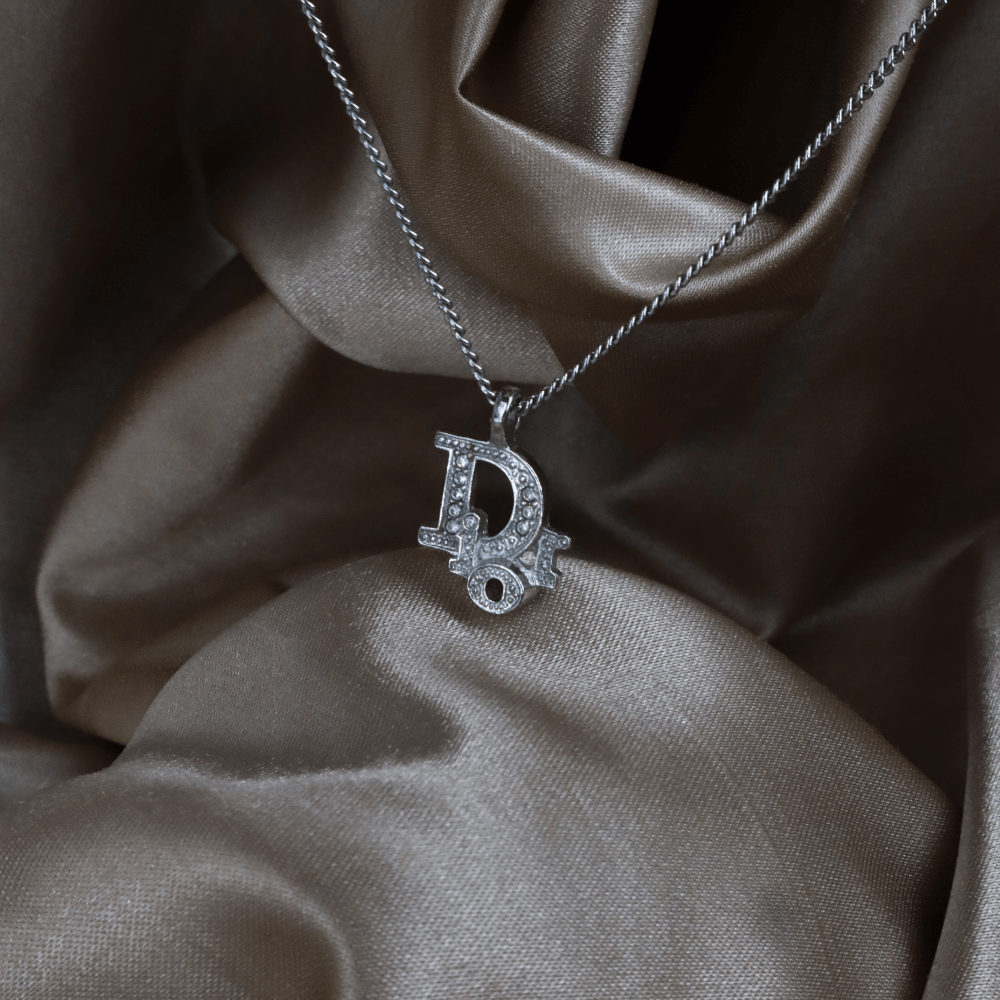 CHRISTIAN DIOR 水鑽 Logo 項鏈｜未使用級 - Vintasy項鏈