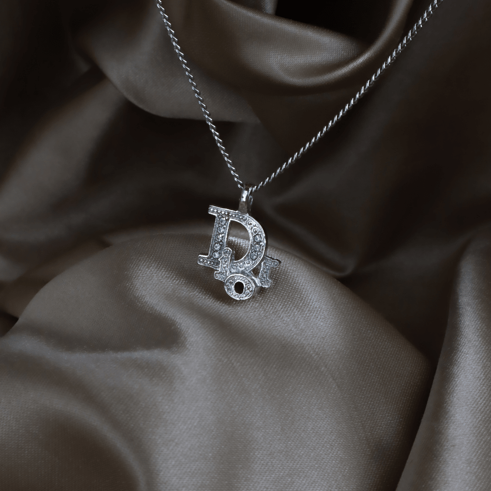 CHRISTIAN DIOR 水鑽 Logo 項鏈｜未使用級 - Vintasy項鏈