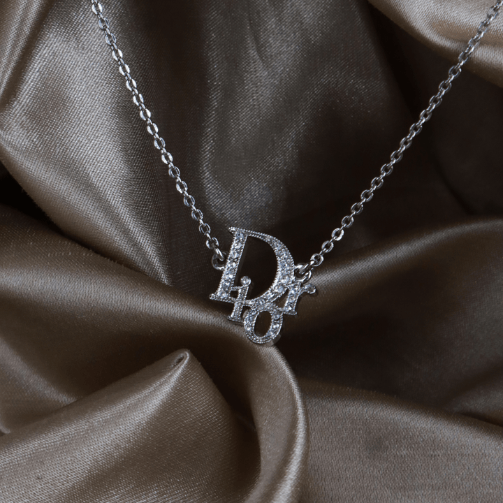 CHRISTIAN DIOR 水鑽 Logo 鎖骨鏈（銀色） ｜｜VINTASY 中古美品 ｜ 香港最大型中古首飾收藏店｜ DIOR ｜ 項鏈