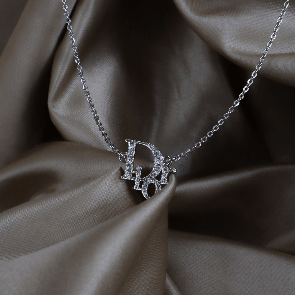 CHRISTIAN DIOR 水鑽 Logo 鎖骨鏈（銀色） ｜｜VINTASY 中古美品 ｜ 香港最大型中古首飾收藏店｜ DIOR ｜ 項鏈