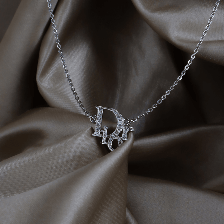 CHRISTIAN DIOR 水鑽 Logo 鎖骨鏈（銀色） ｜｜VINTASY 中古美品 ｜ 香港最大型中古首飾收藏店｜ DIOR ｜ 項鏈