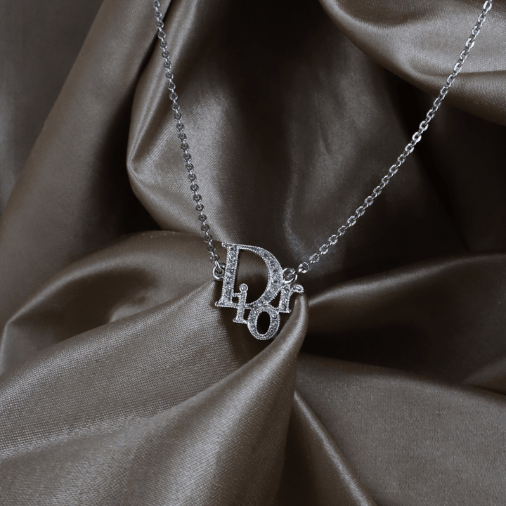 CHRISTIAN DIOR 水鑽 Logo 鎖骨鏈（銀色） ｜｜VINTASY 中古美品 ｜ 香港最大型中古首飾收藏店｜ DIOR ｜ 項鏈