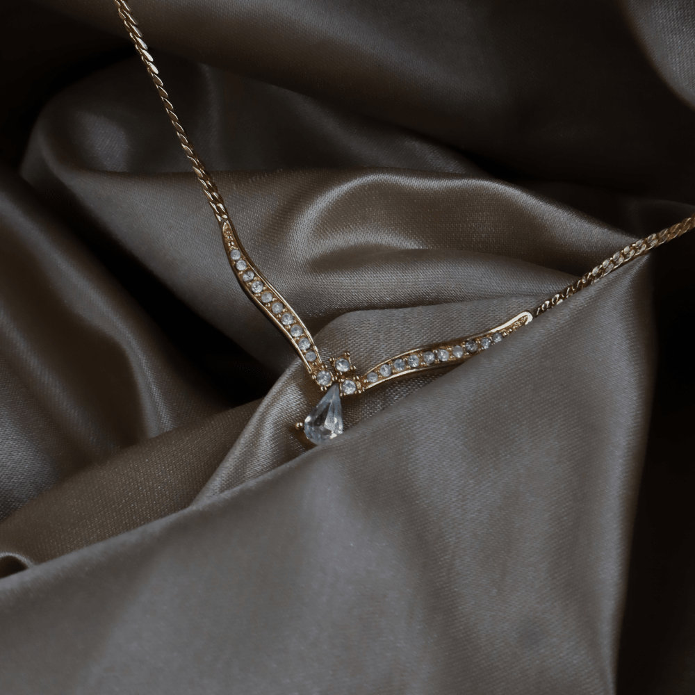 CHRISTIAN DIOR 金色水鑽淚滴項鏈（Teardrop Crystal Necklace款）｜1990年代經典 ｜未使用品 - Vintasy項鏈