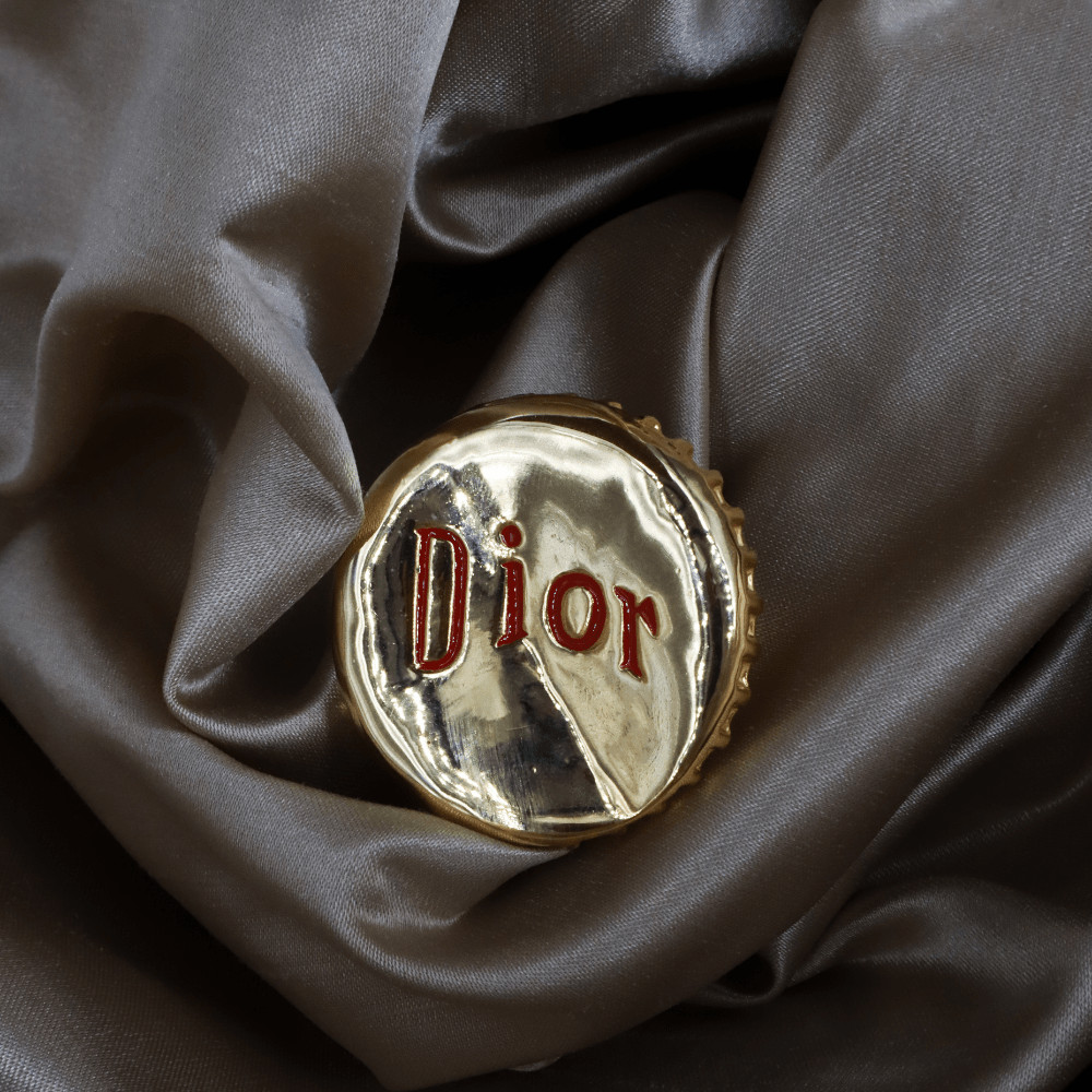 CHRISTIAN DIOR Vintage Logo 印章戒指（金色） - Vintasy戒指