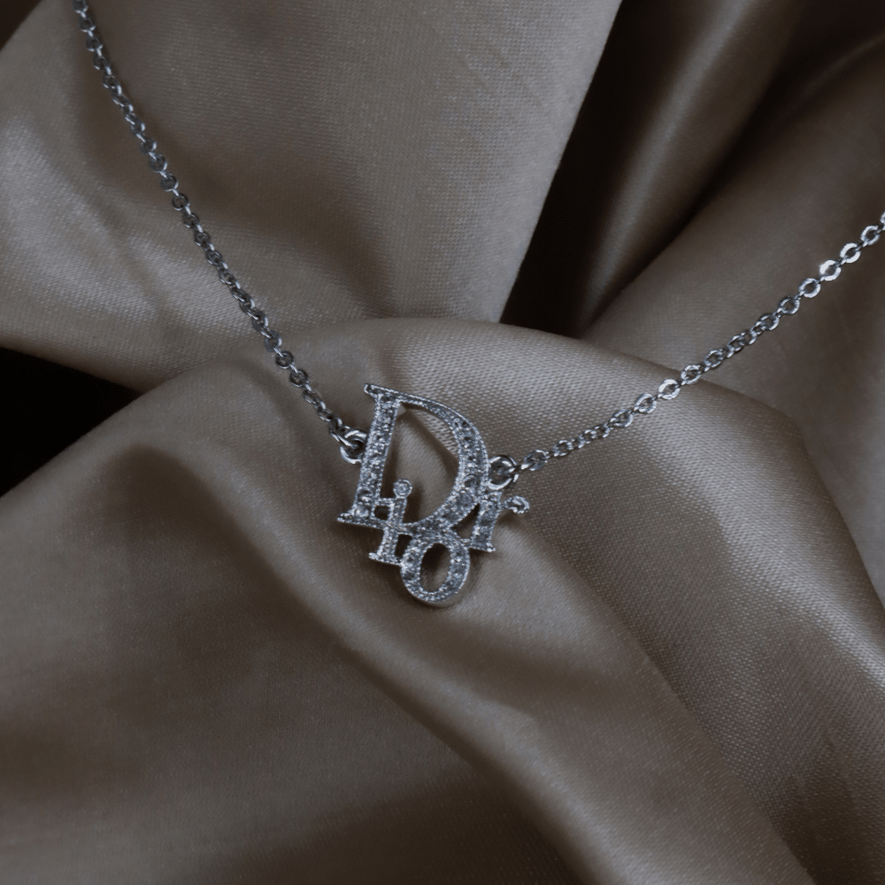 CHRISTIAN DIOR 閃石吊墜項鏈 ｜ 熱賣第一位！ - Vintasy項鏈