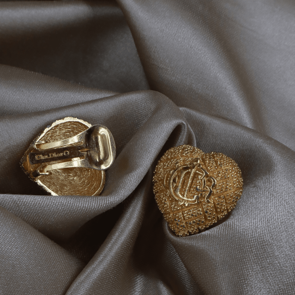 CHRISTIAN DIOR 心型馬車耳夾 - Vintasy