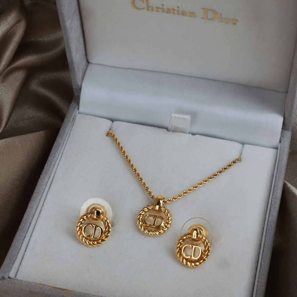 CHRISTIAN DIOR 麻花吊墜項鏈連耳環｜經典之作｜原盒未使用 - Vintasy項鏈