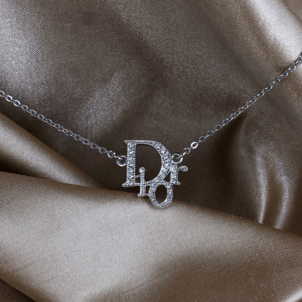 CHRISTIAN DIOR 閃石吊墜項鏈 ｜ 熱賣第一位！ - Vintasy項鏈